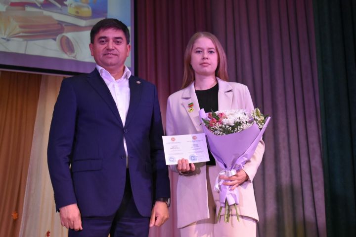 В Спасском районе чествовали учителей