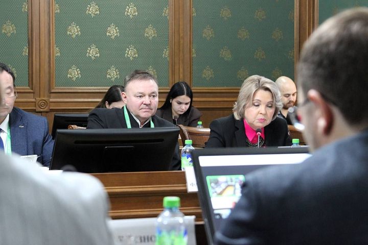 Ректор Болгарской исламской академии принимает участие а Международном юридическом форуме