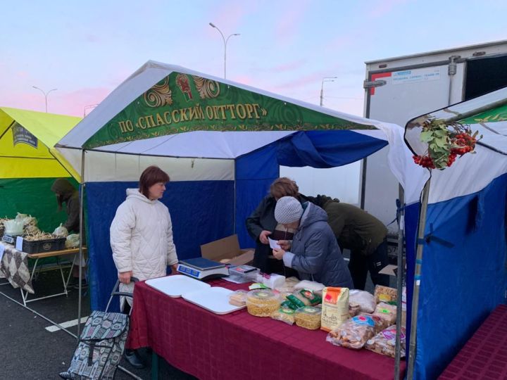 Спасский район представил свою продукцию на сельскохозяйственной ярмарке в Казани