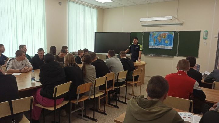 Госавтоинспекторы по Спасскому району предупреждают: сел на мотоцикл – умер!