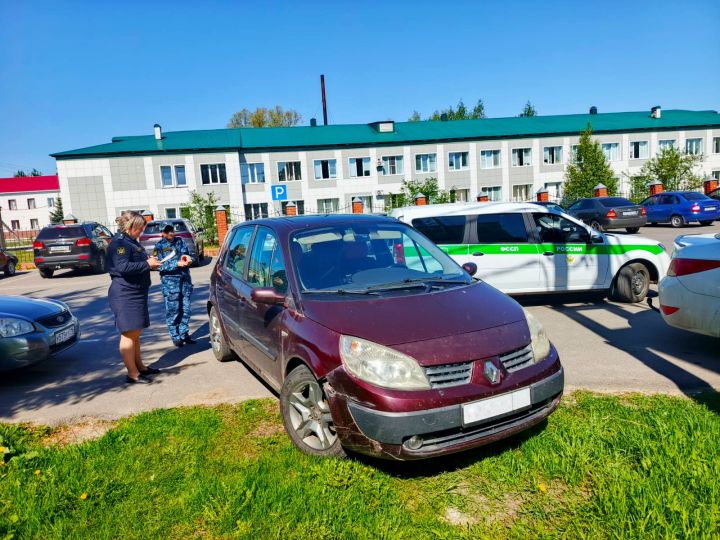Приставы Спасского района нашли должницу с помощью мобильного приложения
