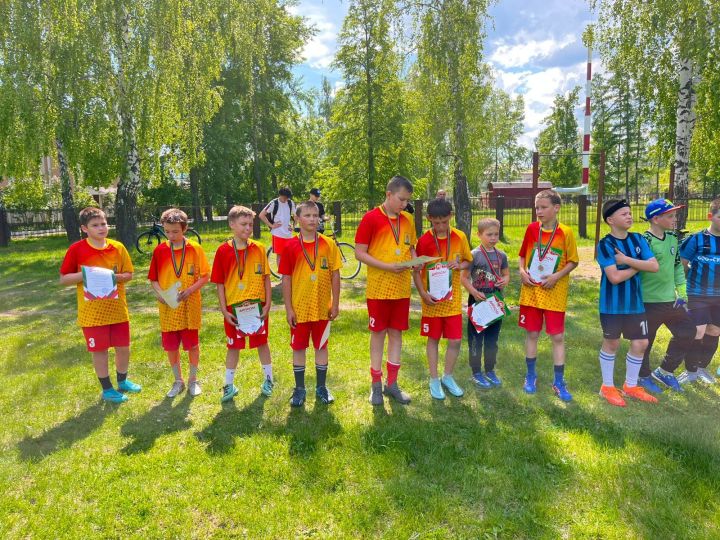Команда «Олимпа» стала победителем турнира «Кожаный мяч» в Спасском районе