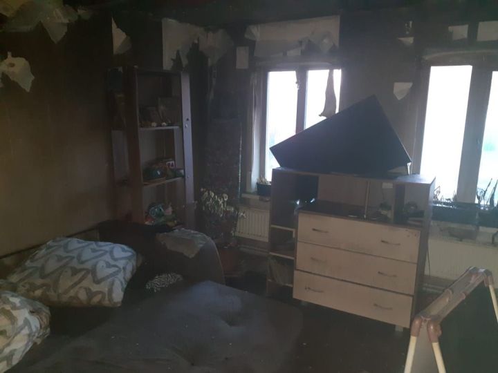 Причиной пожара в Болгаре, где погибла женщина, стало неосторожное обращение с огнем