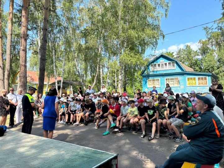Госавтоинспекция Спасского района провела урок безопасности в лагере «Болгар»