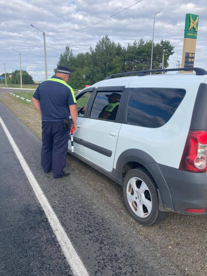 В Спасском районе проходит рейд по проверке такси и автобусов