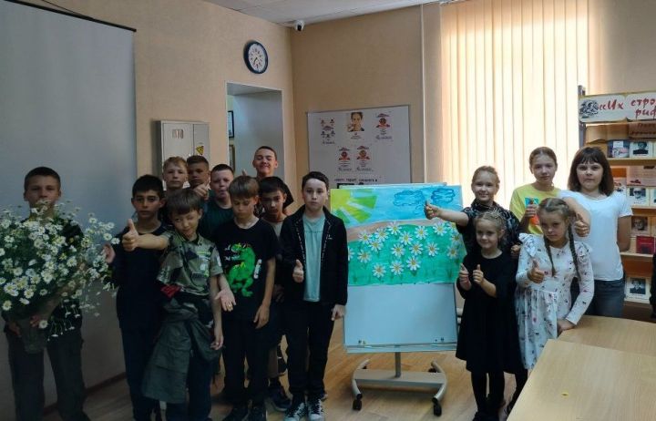 В Болгарской детской библиотеке прошло мероприятие ко Дню семьи, любви и верности