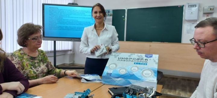 Педагоги Болгара стали победителями конкурса на грант для учителей точных наук
