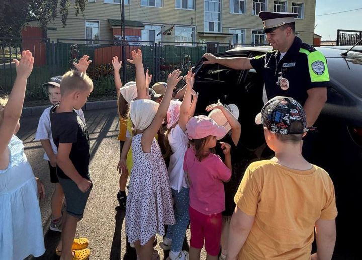 В Татарстане усиливают безопасность детей на дорогах