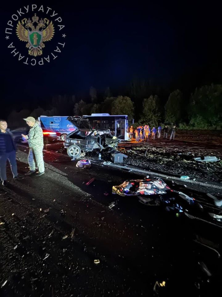 В ДТП в Пестречинском районе Татарстана погибли двое и пострадали шесть человек