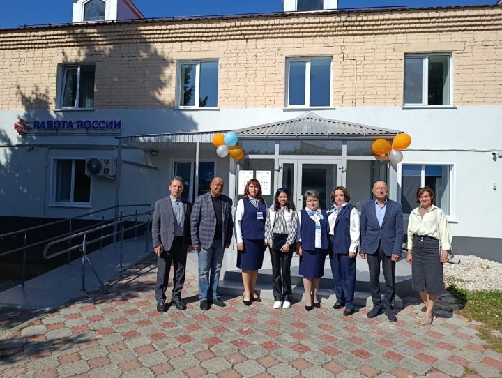 В Болгаре торжественно открыт обновленный Кадровый центр
