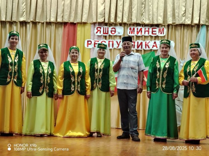 Весёлый праздник собрал гостей и жителей Среднего Юрткуля