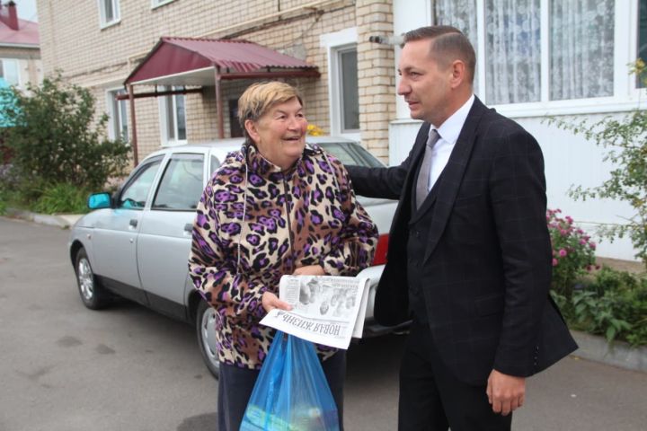 Сотрудники «Новой жизни» побывали в гостях у ветеранов редакции газеты и типографии