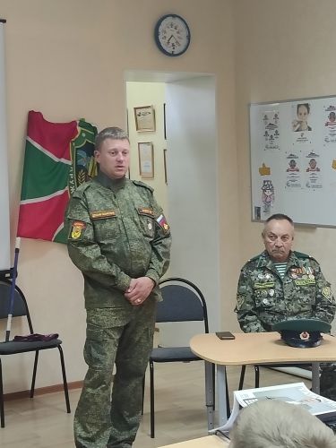 В библиотеке Болгара школьникам рассказали о силе знаний в деле защиты Отечества