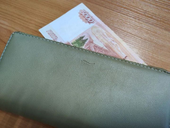 Жителя Болгара приговорили к обязательным работам за кражу 5000 рублей