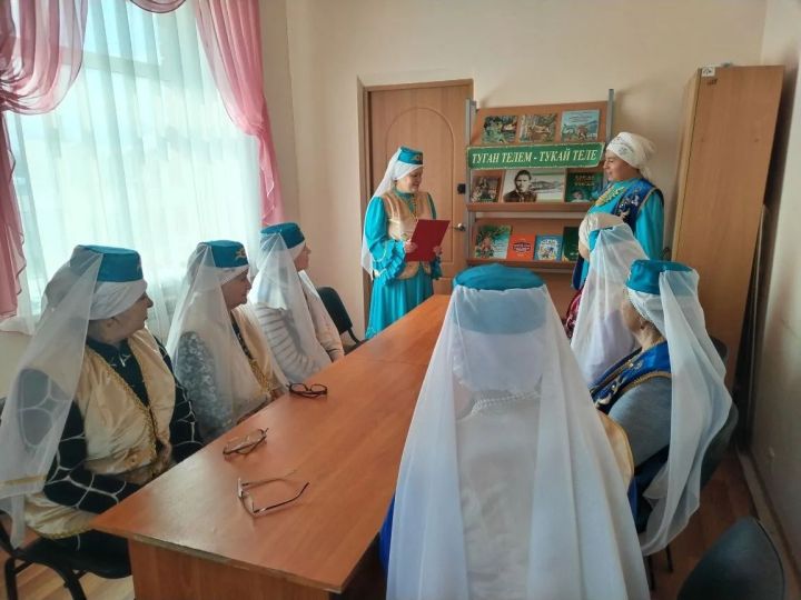 Сельская библиотека Иске Рязапа присоединилась к республиканскому проекту «Читаем Тукая вместе»