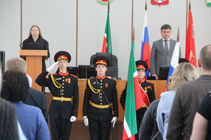 В Болгаре вручили государственные награды родственникам бойцов, погибших в ходе специальной военной операции