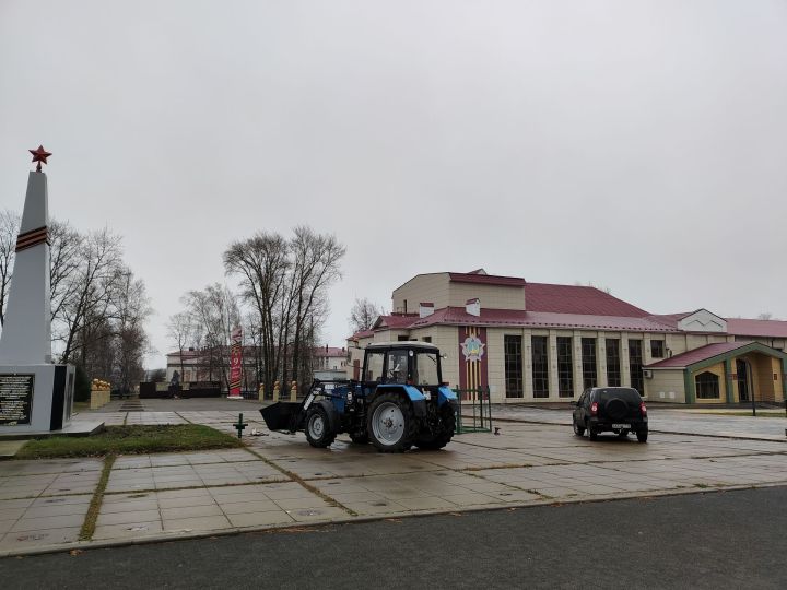 Рустам Минниханов призвал татарстанцев выбрать парки и скверы для благоустройства