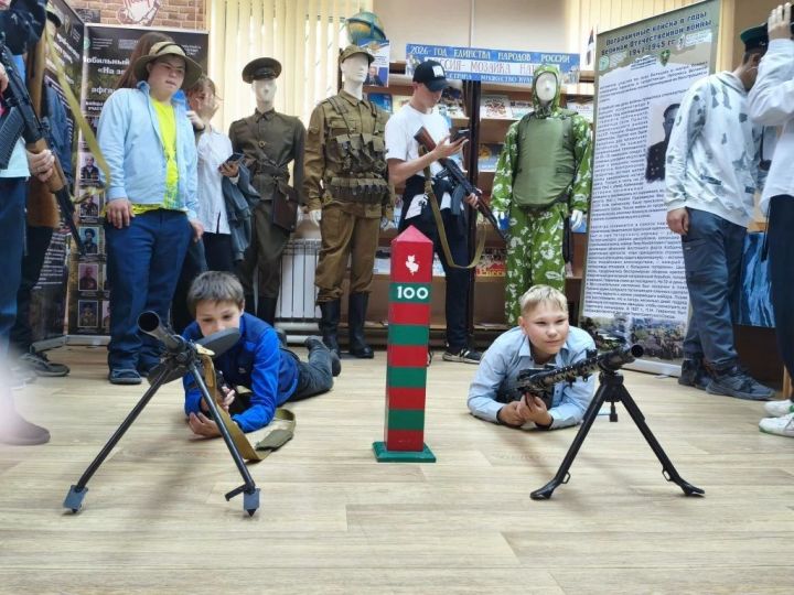 В детской библиотеке Болгара прошёл патриотический квест «Военный маршрут»