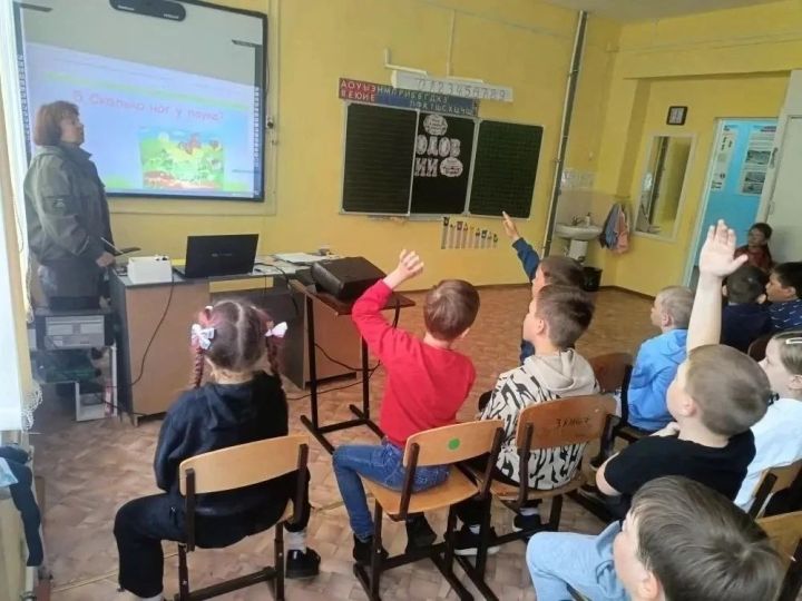 Сотрудники заказника «Спасский» провели занятия для детей в пришкольных лагерях