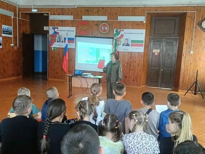 Сотрудники заказника «Спасский» провели занятия для детей в пришкольных лагерях