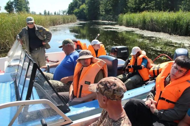 Скауты со всей России увидели природу заказника «Спасский» с воды