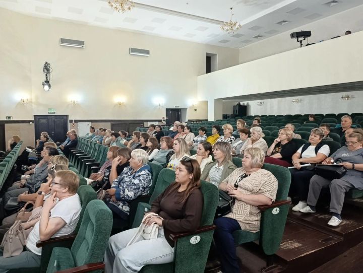Сотрудница библиотеки из Спасского района удостоена республиканской награды