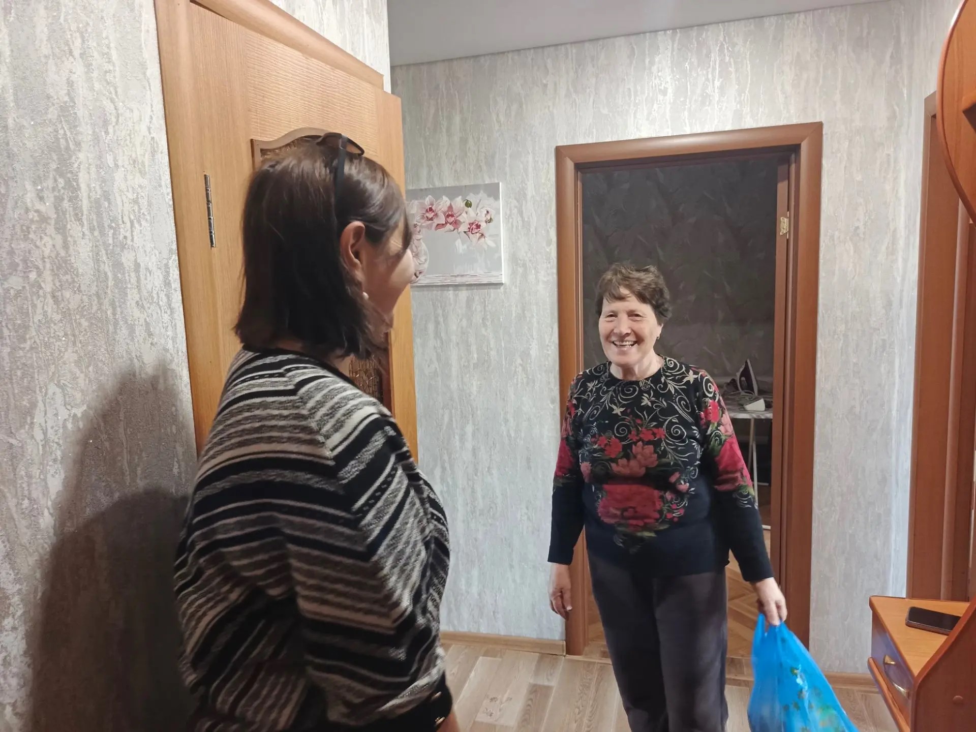 Сотрудники «Новой жизни» поздравили ветеранов редакции и типографииСотрудники «Новой жизни» поздравили ветеранов редакции и типографии