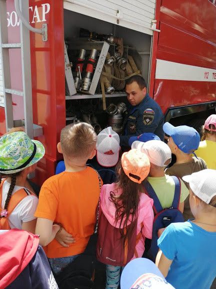 Дети из Болгара знакомятся с рабочими профессиями (ФОТО)