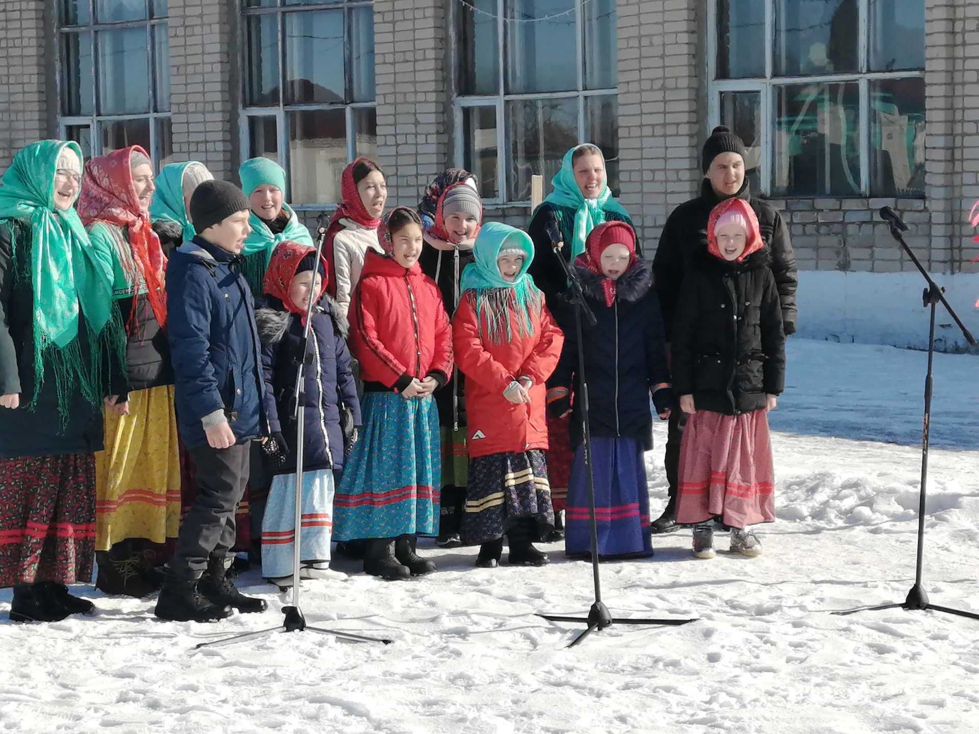 В Спасском районе встретили и проводили Масленицу (ФОТОРЕПОРТАЖ)