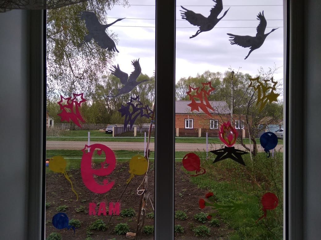 Жители Спасского района присоединились к акции "Окна Победы" (ФОТО)