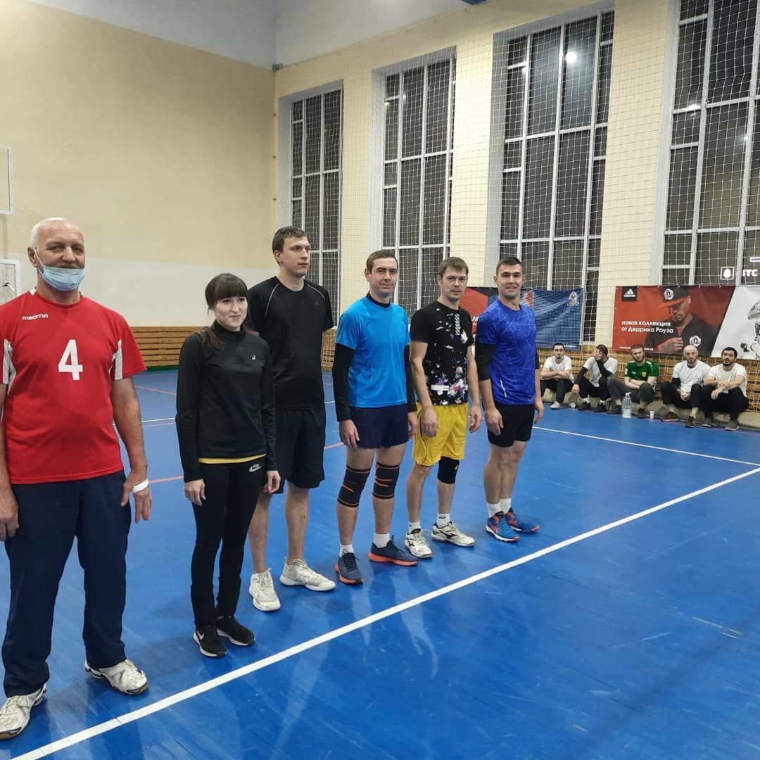 В Болгаре прошли соревнования по волейболу на Кубок Молодежного парламента