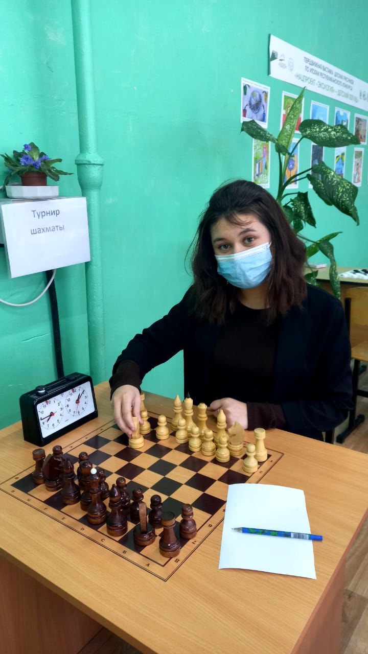 Бураковские школьники сразились в шахматном турнире