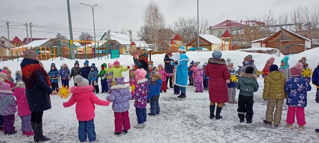 В детском садике Болгара встретили весну