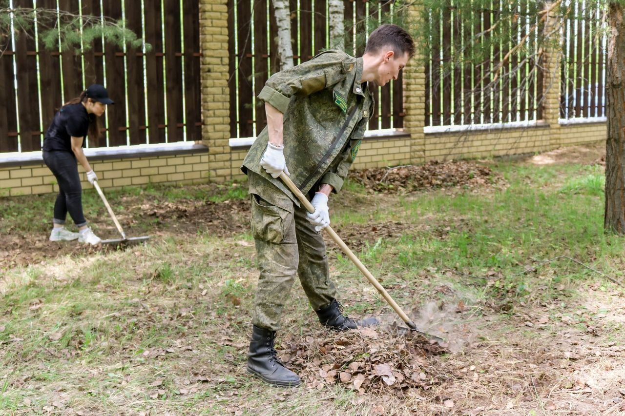 Участники Маёвки подготовили детский лагерь к летнему сезону