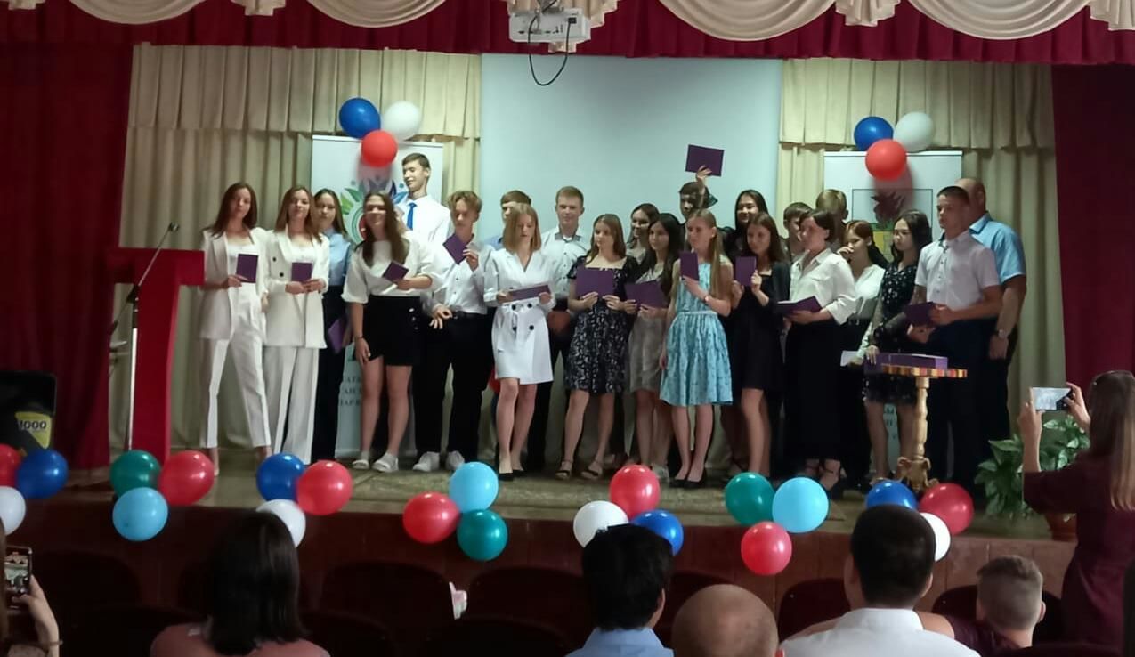 Спасским выпускникам девятых классов вручили аттестаты