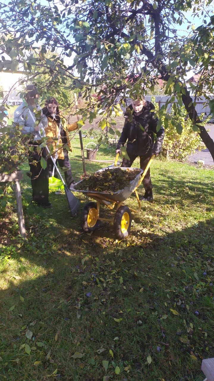 Ученики первой городской школы приняли участие в акции «Своих не бросаем»