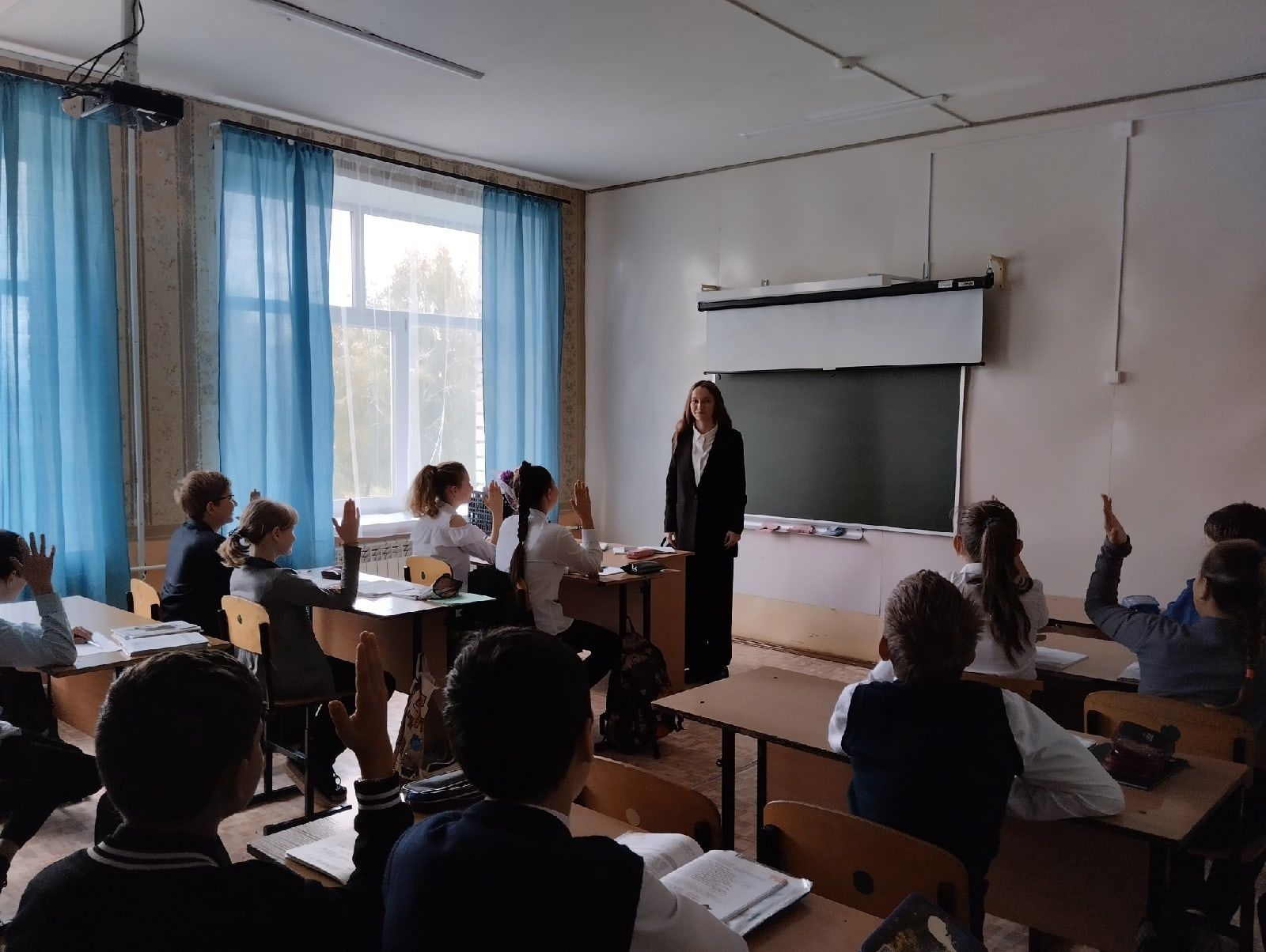 В Бураковской школе прошёл День самоуправления