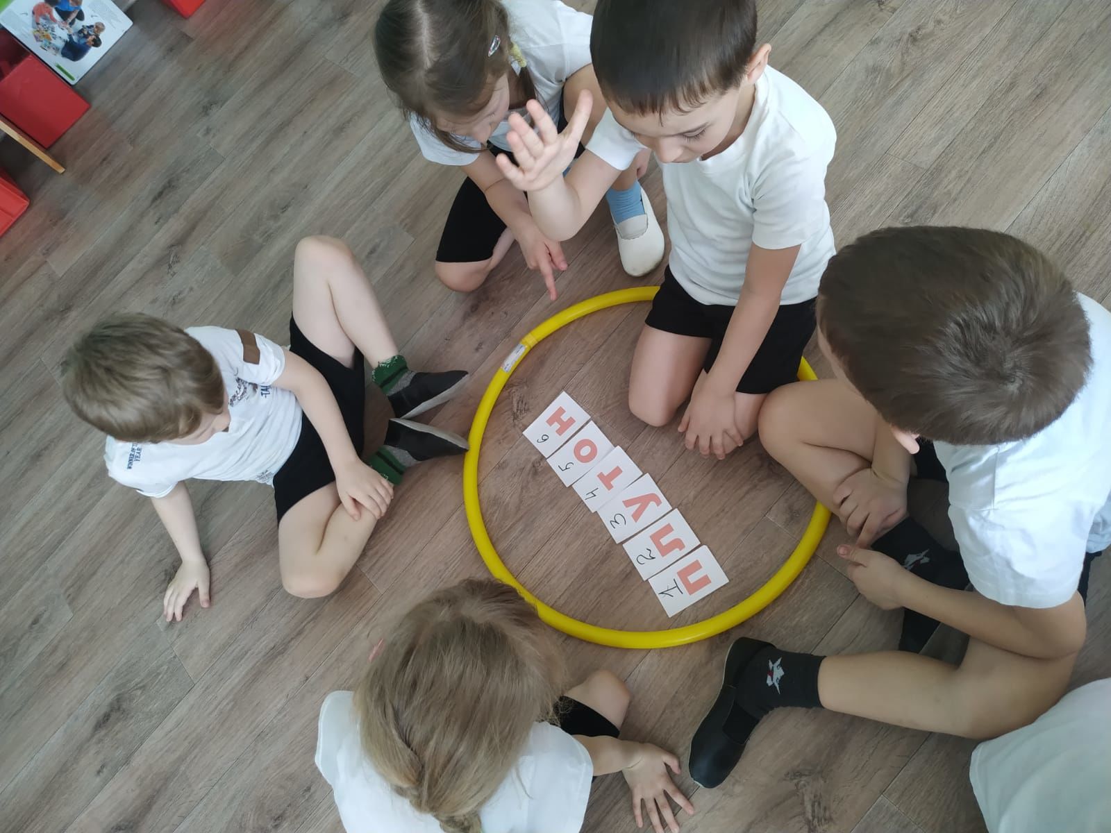 В детском саду "Теремок" отпраздновали День космонавтики