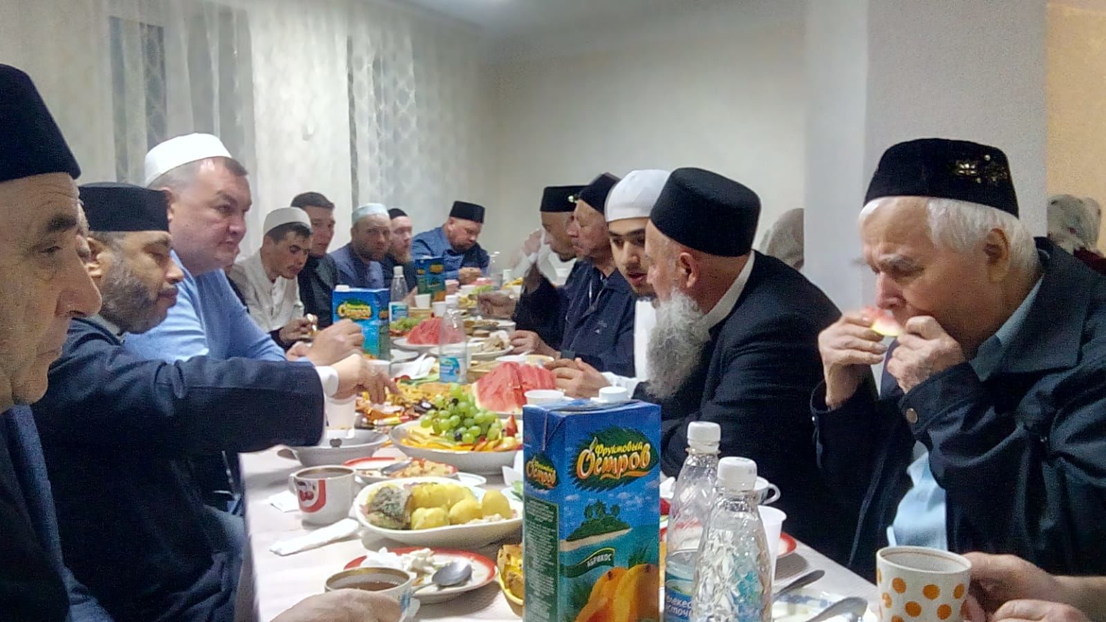 Болгар мәчетендә ифтар мәҗлесе үткәрделәр (+ФОТО)
