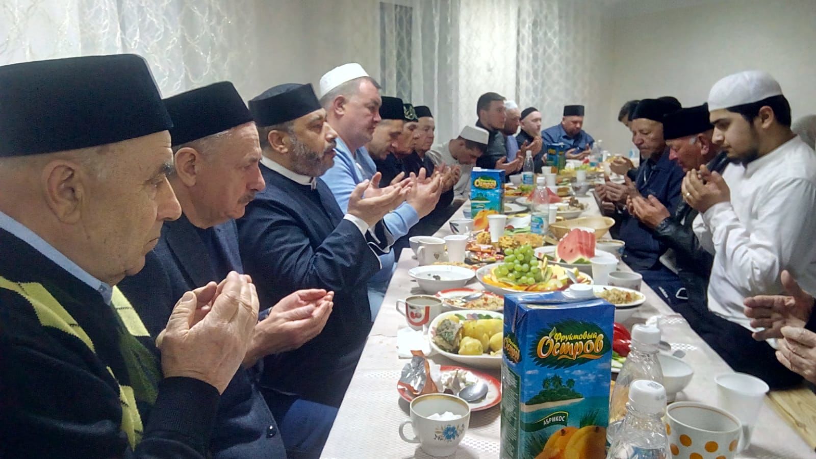 Болгар мәчетендә ифтар мәҗлесе үткәрделәр (+ФОТО)