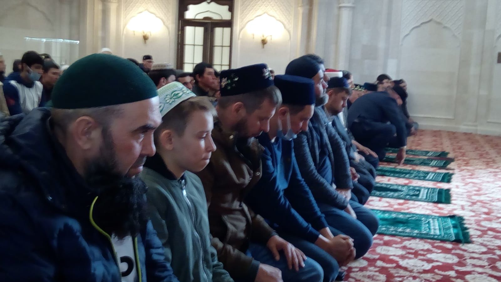 Болгарның Ак мәчетендә Ураза Гаетен билгеләп үттеләр
