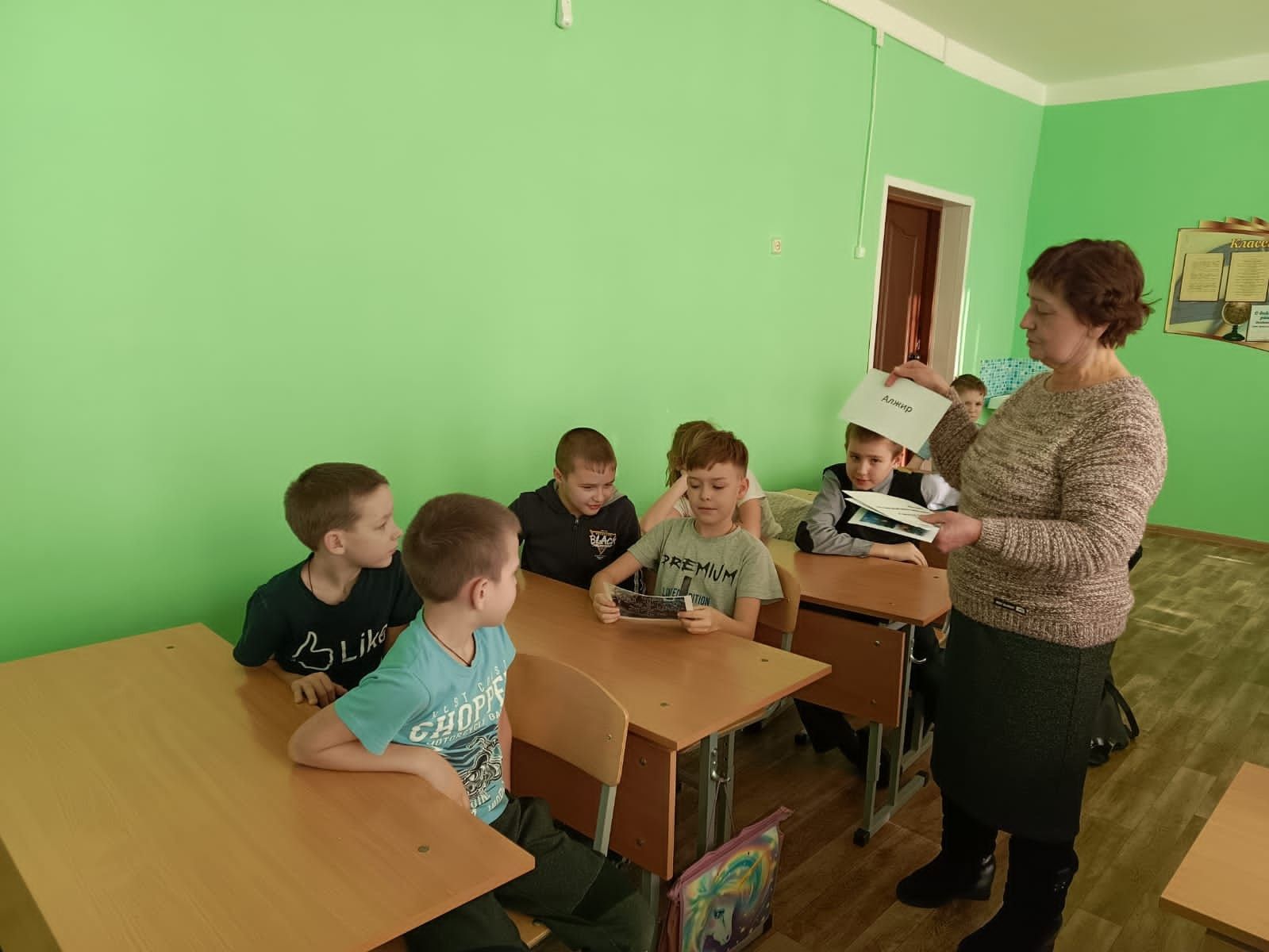Для школьников первой школы Болгара провели информационно-развлекательное мероприятие «Старый Новый год»