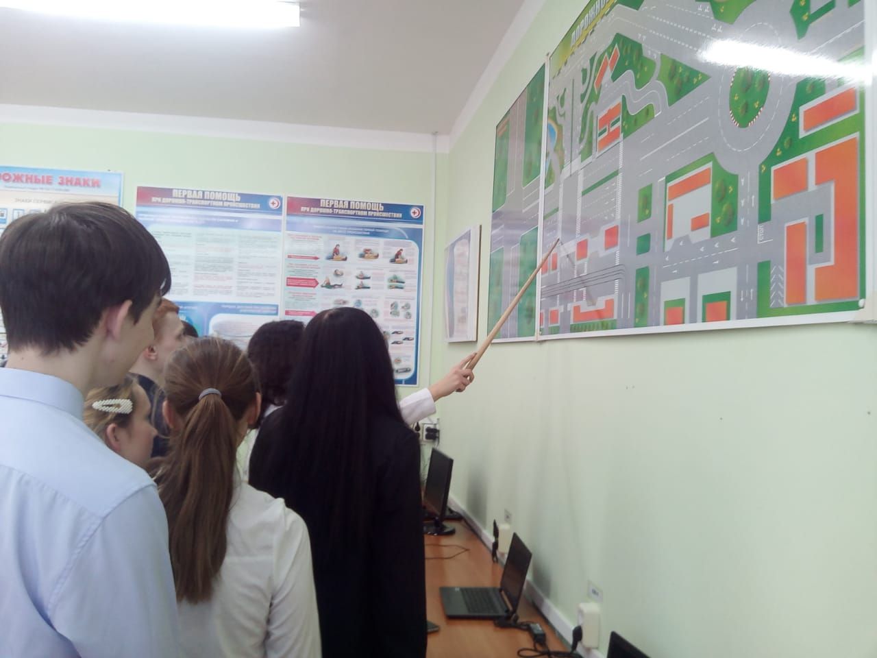 Не переходите дорогу наискосок, пытаясь сократить путь...