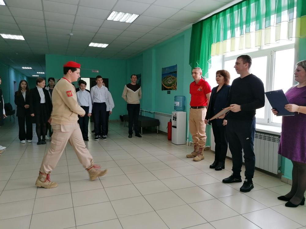 Юнармейскому отряду Болгарской средней школы №1 присвоено имя героя Советского Союза
