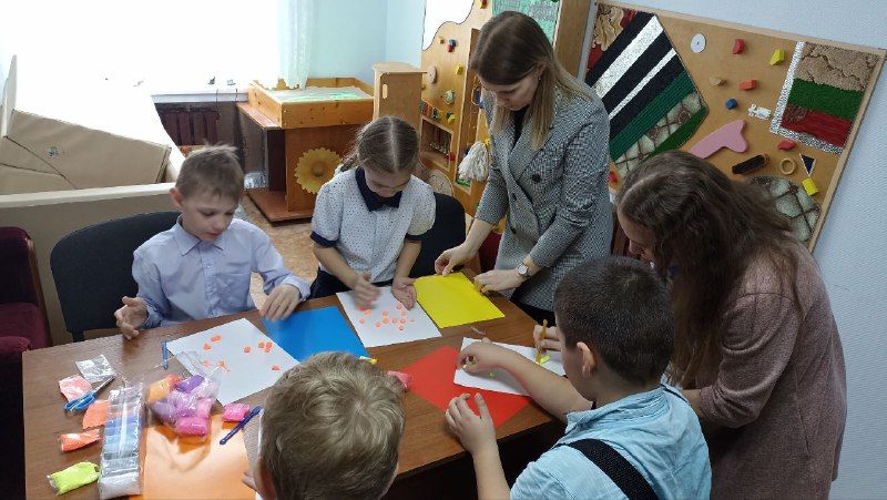 Для несовершеннолетних получателей социальных услуг провели мастер-класс