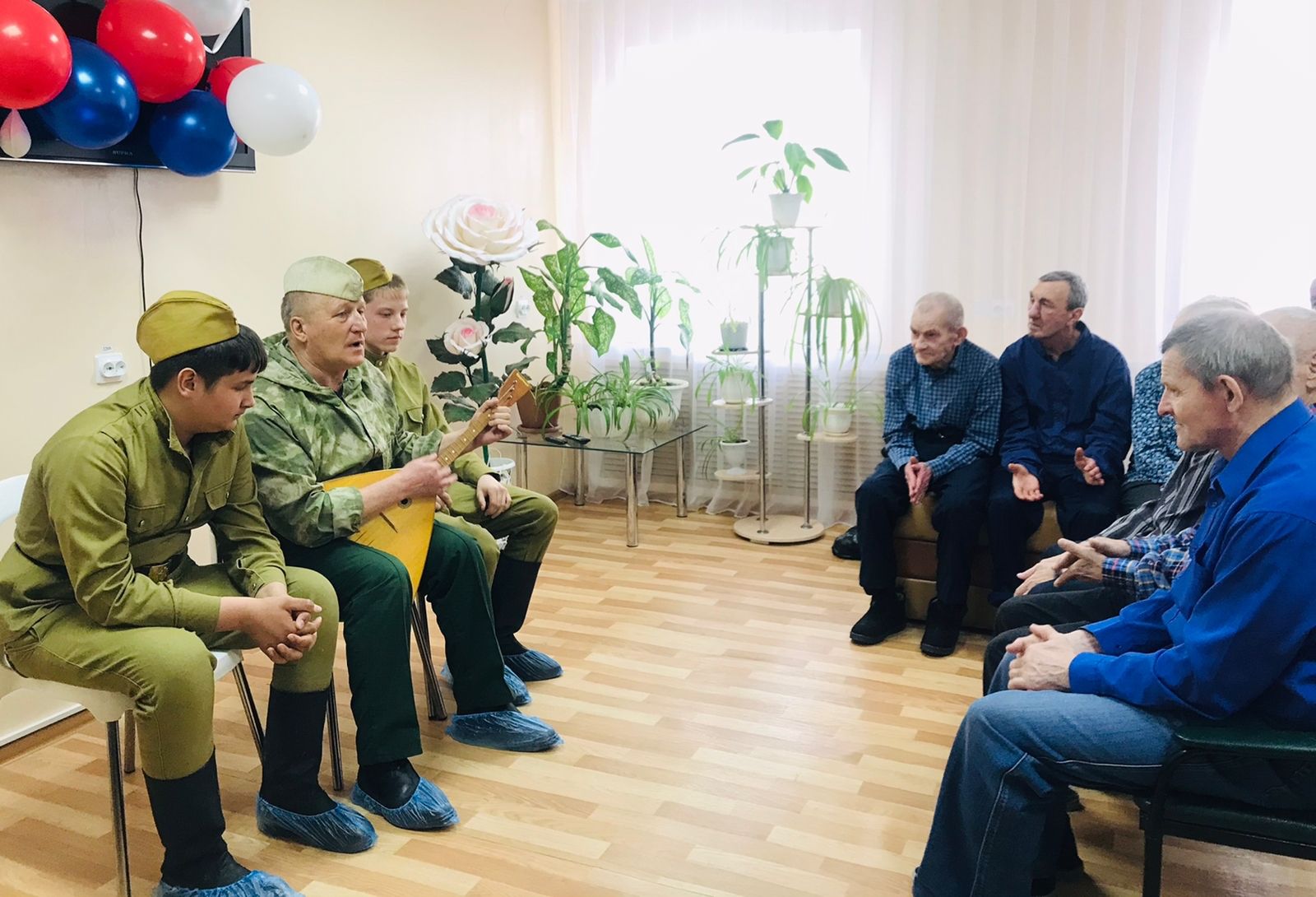 В Спасском доме-интернате провели концертную программу «Мы вместе!»