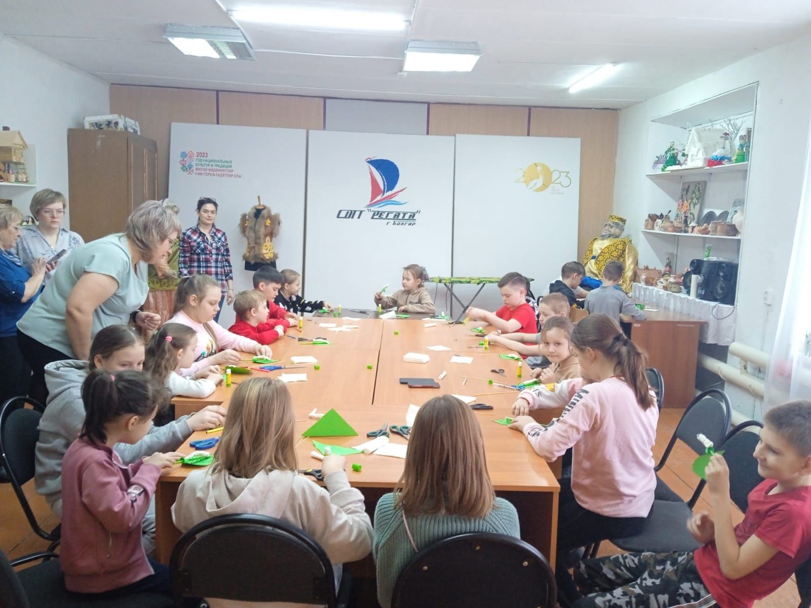 Дети пришкольного лагеря первой школы Болгара посетили «Регату»