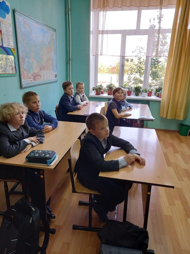 В 4-м классе Бураковской школы прошла беседа «Экстремизму и терроризму — НЕТ»