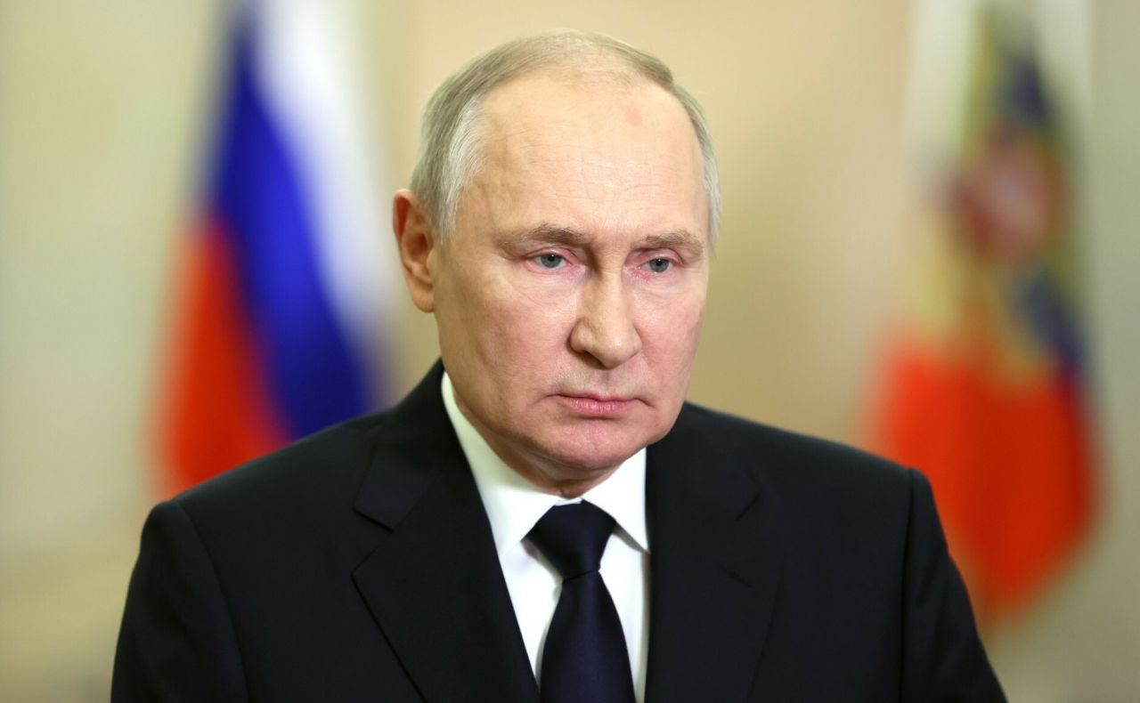 Президент Российской Федерации Владимир Путин поздравил россиян с Днём воссоединения новых регионов страны