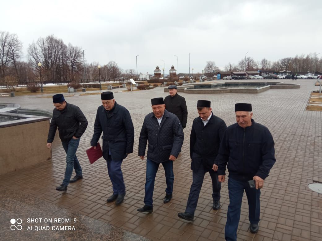 Праздничный намаз прошёл в Белой мечети города Болгар